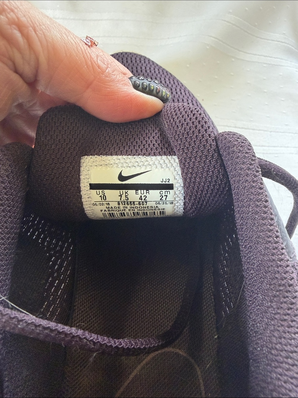 Nike Women’s Purple Mesh Athletic Shoes with Rose Gold Swoosh - Picture 2 of 6